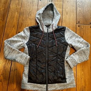 Women’s Obermeyer jacket.